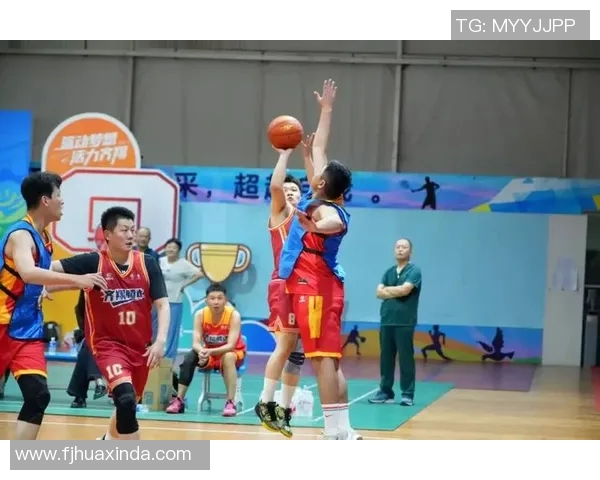 姚明亲自主持开球仪式展现篮球魅力引发全场热烈欢呼