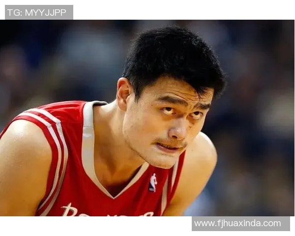 姚明单挑赛场风云再起球迷热议这位巨人的传奇对决 姚明单挑赛场风云再起球迷热议这位巨人的传奇对决