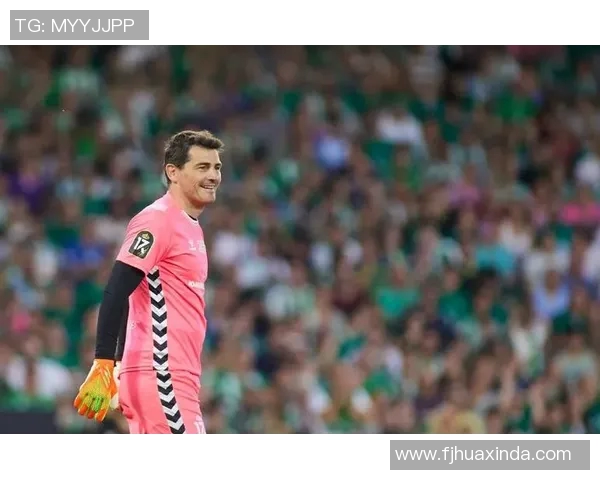 足球明星们如何评价传奇门将卡西利亚斯的职业生涯与影响力