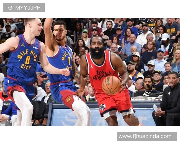 昔日NBA巨星沦为街头流浪者生活困境引发社会关注 昔日NBA巨星沦为街头流浪者生活困境引发社会关注